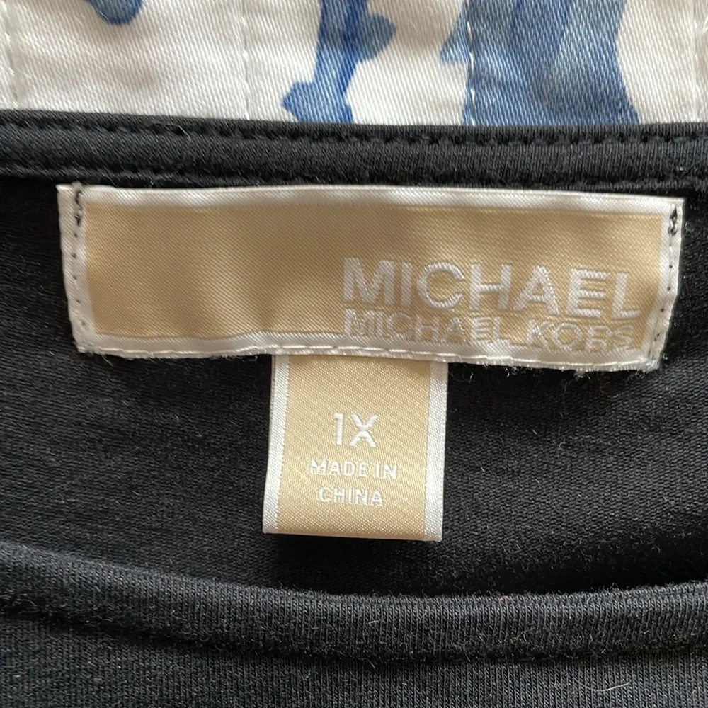 Michael Kors Black Top Must Have 💕 - Picture 7 of 8